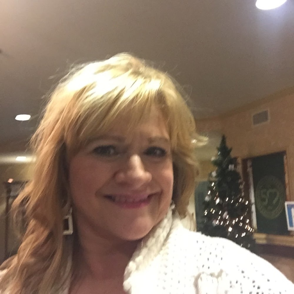 Meet your Posher, Deborah